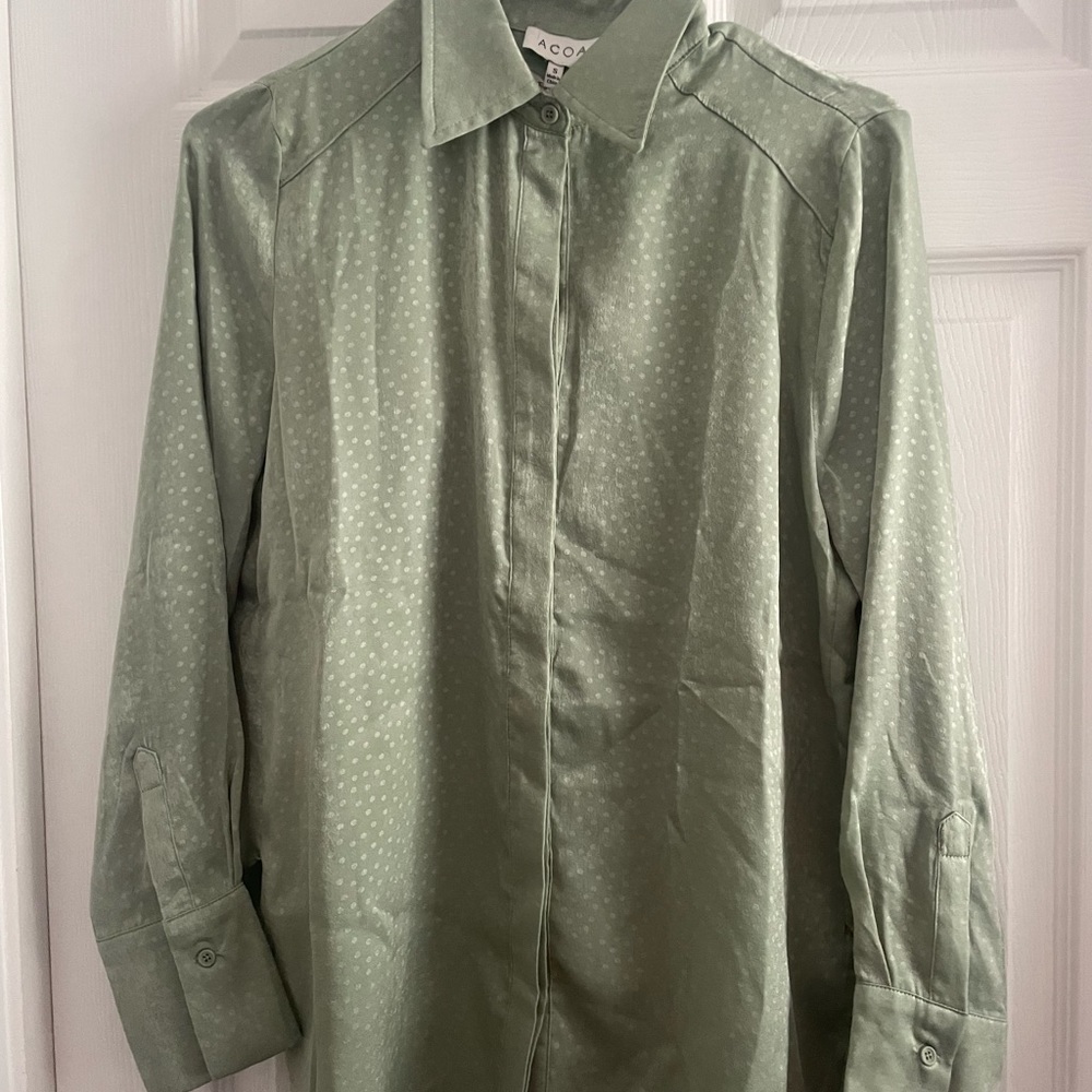 Womens light green button up